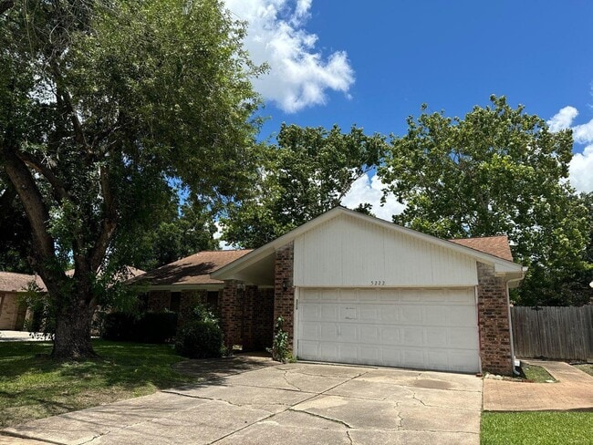 Photo - 5222 Valleyview Dr