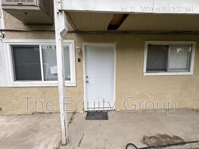 Building Photo - 315 NE 3rd Ave Unit B