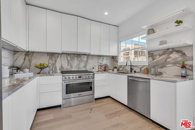 Photo - 133 S Linden Dr