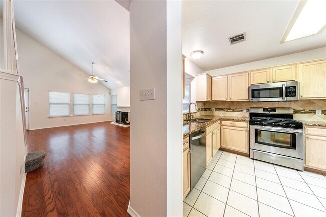 Photo - 7417 Peabody Dr