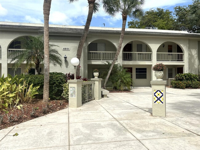 Photo - 4801 Martinique Pl Unit G2