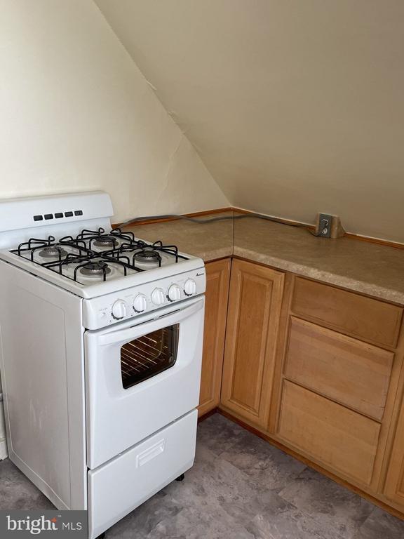 Photo - 6036 Edmondson Ave
