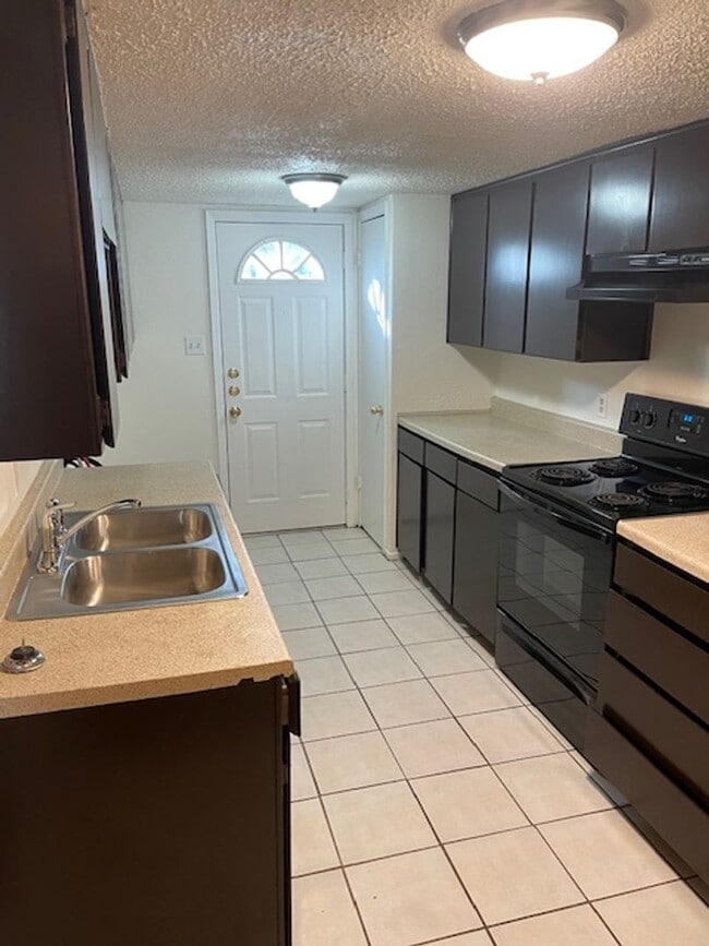 Photo - 708 Cooper N Ct