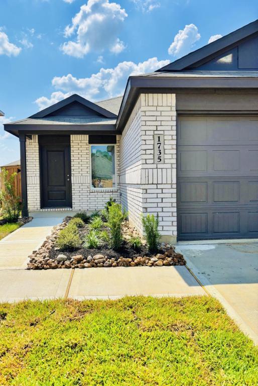 Building Photo - 1735 W Stroker Rd