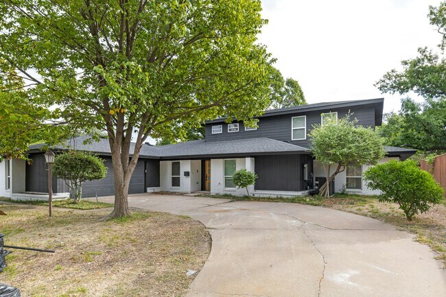 Photo - 15655 Regal Hill Cir