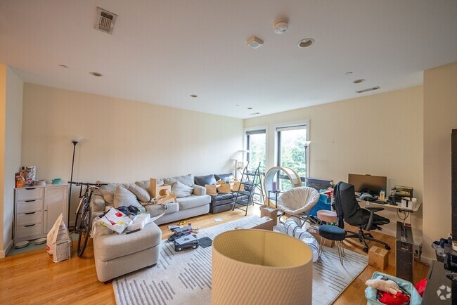 Building Photo - 9 Miner St Unit 205 Rental