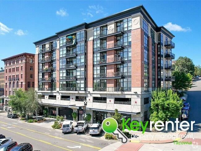 Building Photo - Luxury 2-Bed Condo in Tacoma, No Neighbors... Unit 401