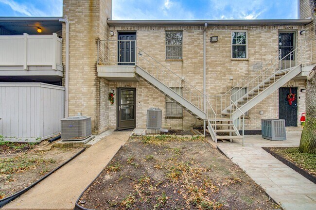 Photo - 10729 Braes Bend Dr