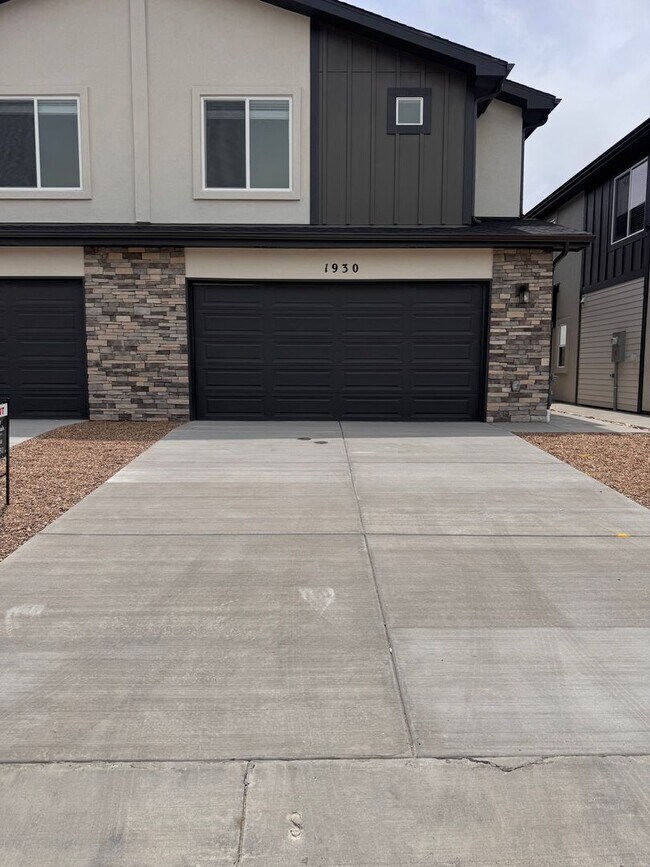 Photo - New Construction 3 Bedroom Townhome in University Park