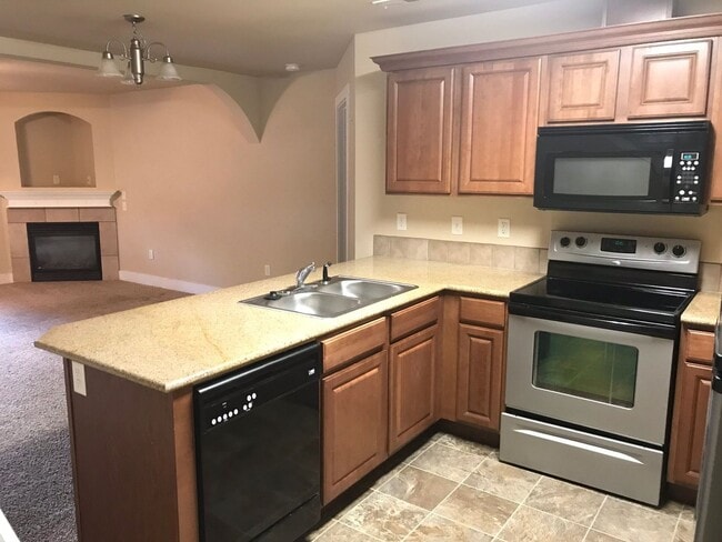 Photo - 9851 W Rosecroft Ct Unidad 104