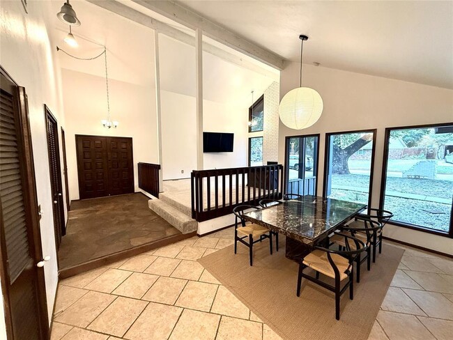 Photo - 8809 N Kensington Rd