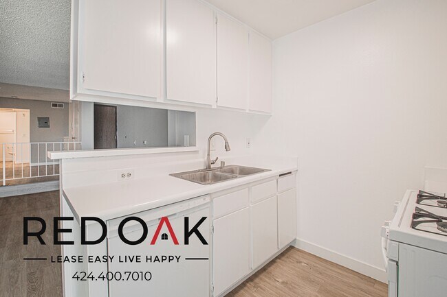 Photo - 8309 Cedros Ave Unit 210