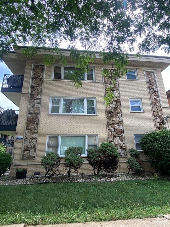 Building Photo - 4113 N Keeler Ave Unit 3 C Rental