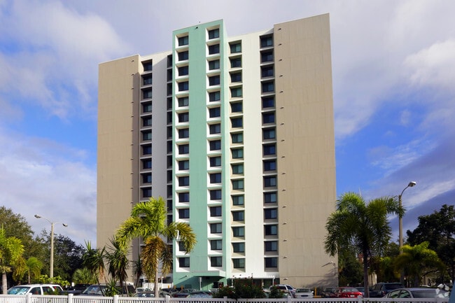 Photo - Peterborough Apartments