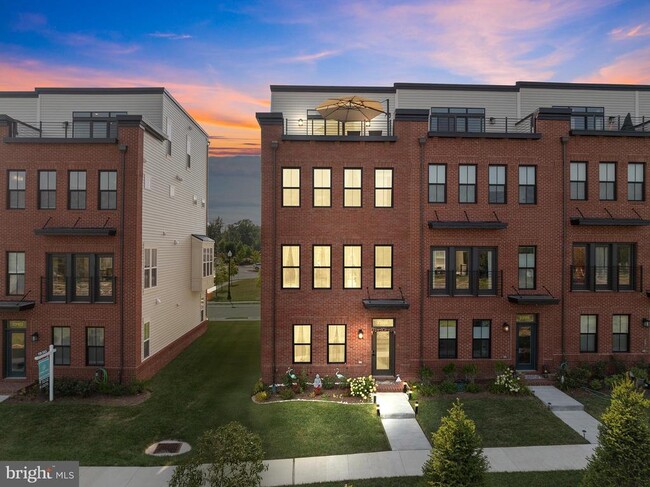 Photo - 23158 Horseshoe Trl Sq Townhome