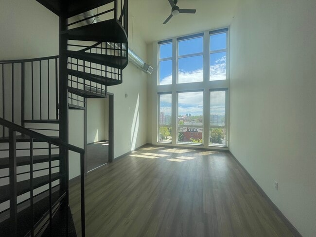 Building Photo - Kenyon Rental