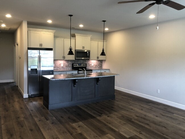 Photo - 1 BD 1 BA CONDO AVAILABLE AT PEACEFUL CYPRESS RIDGE LOCATION