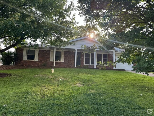 Building Photo - Move in Ready Rental