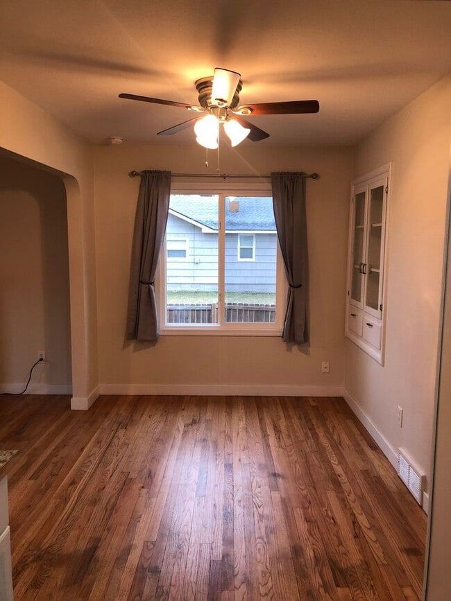 Photo - Adorable 3 Bed 1.5 Bath House