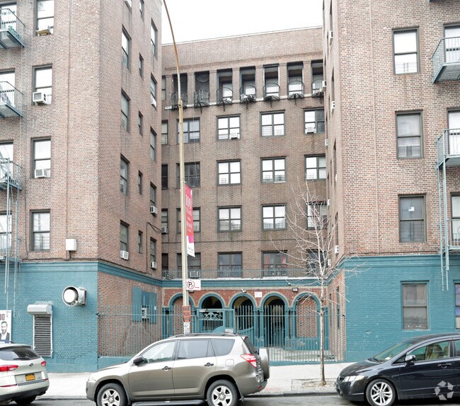 Photo - 384 E 193rd St