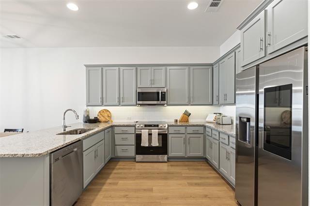 Photo - 2827 Stanley Ave Townhome