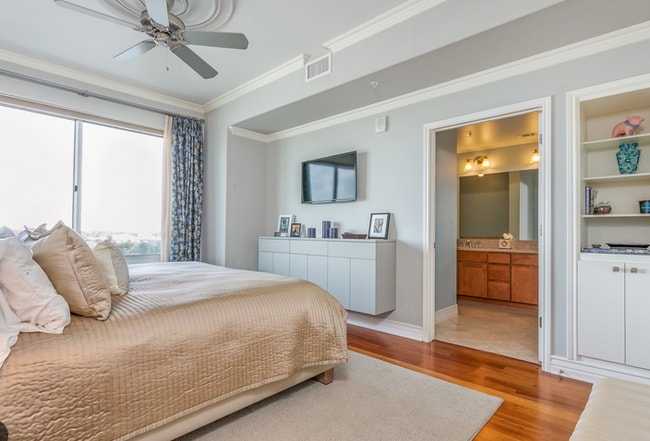 Photo - 215 Center St Unidad 277.4