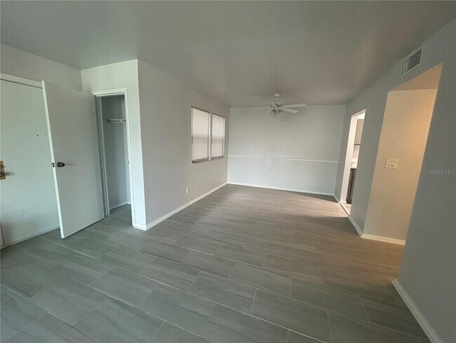 Photo - 6519 W Newberry Rd Unit 811