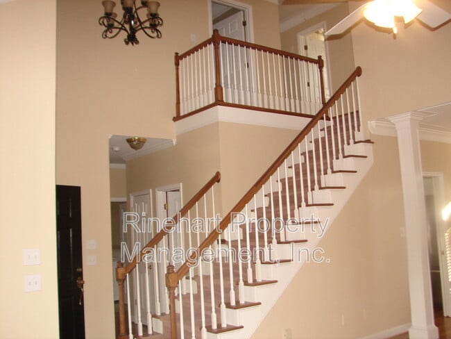 Photo - 1325 Beckton Ct