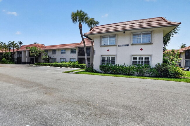 Photo - 1050 NW 13th St Unit 281d
