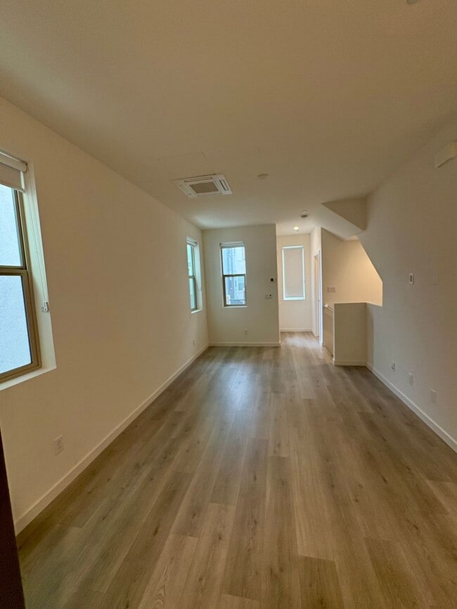 Photo - Vibrant 3 story 2bed/2.5bath home at the Mill at Broadway