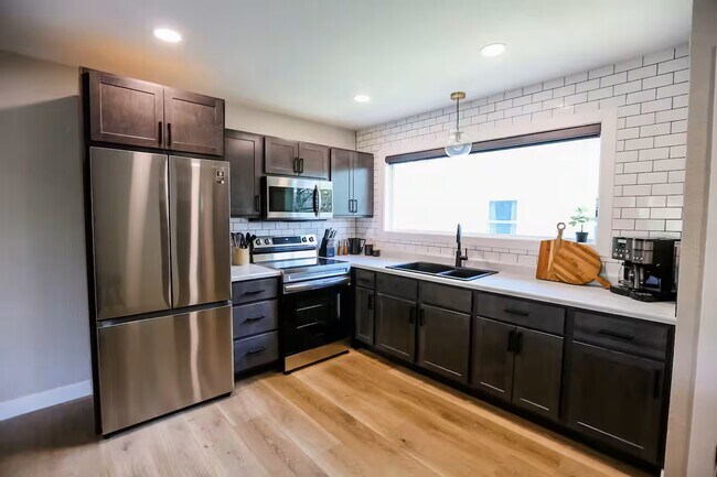 Photo - 2601 W 13th St