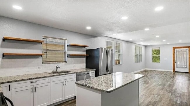 Photo - 1411 E 24th Ave