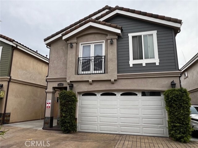 Photo - 13762 Cordary Ave