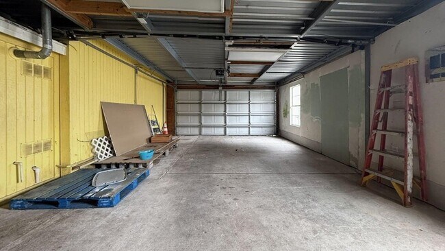 Photo - 7975 Booker St