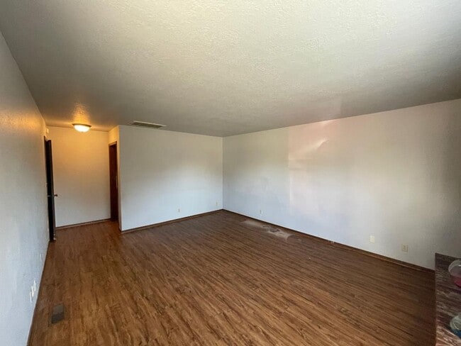 Photo - Spacious duplex in Norman available August 5