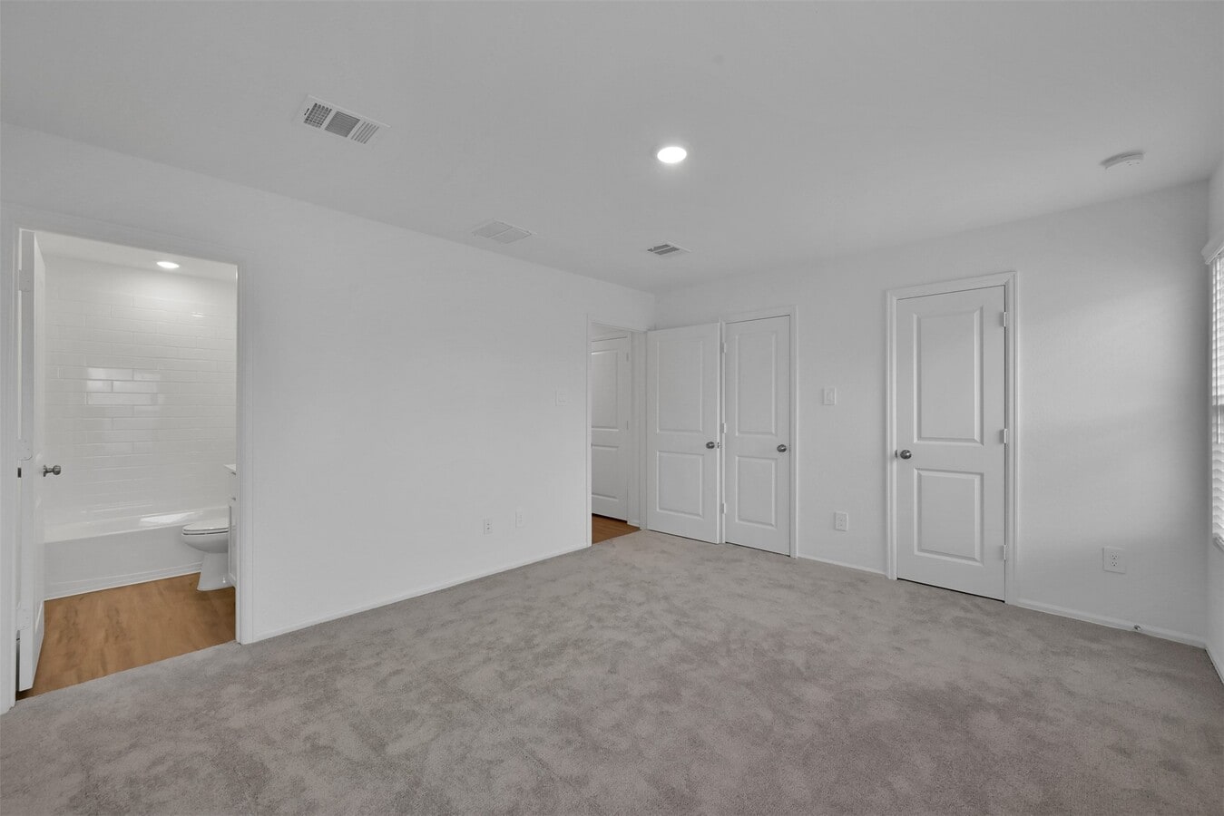 Photo - 533 Brook Terrance Ln