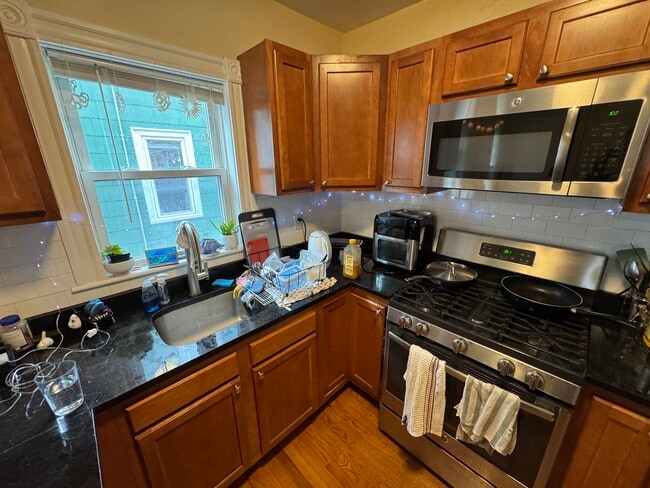 Photo - 42 Gorham St Unit 2