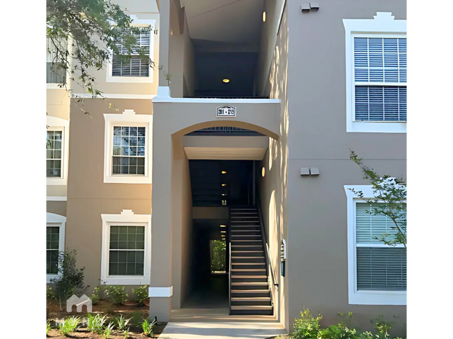 Building Photo - 10550 Baymeadows Rd Rental