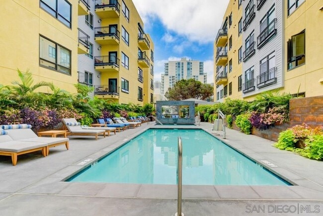 Photo - 889 Date St Unit 541