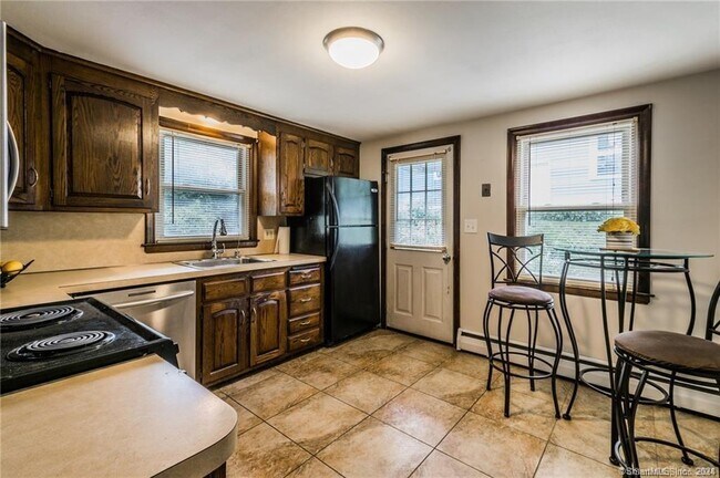 Photo - 105 Willis St