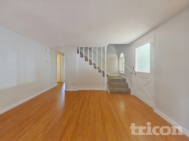 Photo - 3670 Renee Way