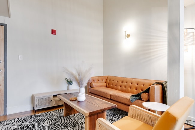 Mortons Apartments
