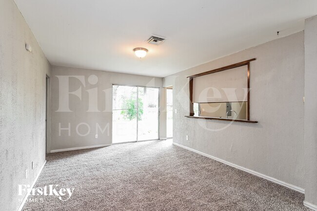 Photo - 3045 Kingsley Dr