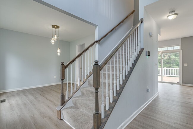 Building Photo - 9646 Bergamont Ct