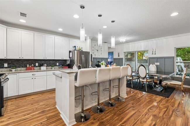 Photo - 13046 Linden Dr