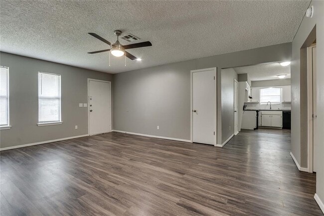 Photo - 3916 SE 46th St