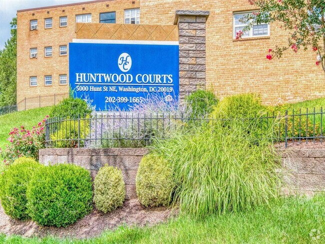 Building Photo - Huntwood Courts Apartments