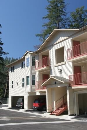 Photo - Redwood Village Apartments