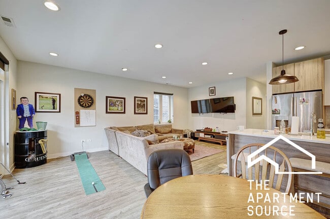 Photo - 2512 N Halsted St Unidad 4