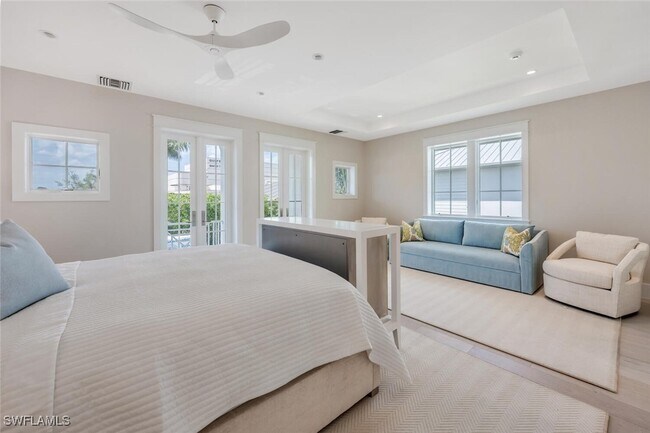 Photo - 237 13th St S